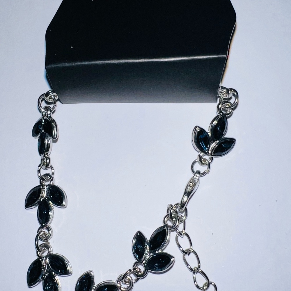 Elegant Dark Blue and Silver Leaf Bracelet